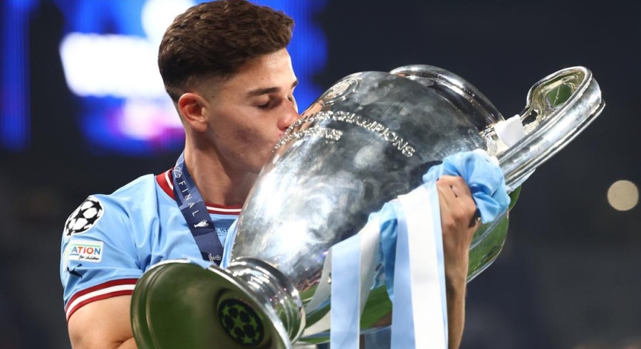 «Πάει για Άλβαρες αν δεν κλείσει τον Κέιν η Μπάγερν»