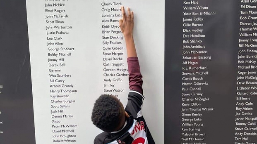 Ραφαέλ Τιοτέ: «Ξαναβρήκε» τον πατέρα του, Σεΐκ και ζέστανε τις καρδιές μας