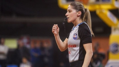 Άρης – Λαύριο: Προσωρινή διακοπή στο ματς – Δέχτηκαν αντικείμενο οι διαιτητές! (video)