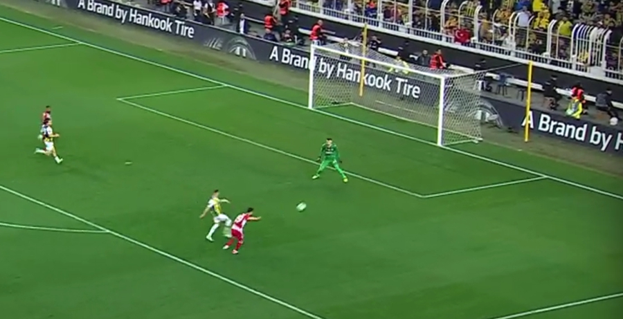 «Άγγιξε τα ημιτελικά!»: Η τεράστια ευκαιρία του Μασούρα στο 80'! (video)