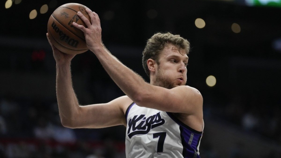 Το «τρένο» των Σέλτικς συνεχίζει κι ας βρήκε μπροστά του τον θετικό Βεζένκοφ! (video)