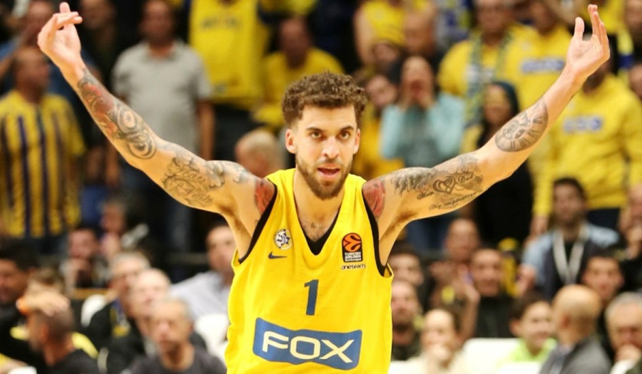 «Αιχμηρό» ποστάρισμα Ουιλμπέκιν: «Πρώτη φορά είδα τάκλιν ράγκμπι σε αγώνα μπάσκετ»