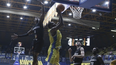 Περιστέρι -  Κλουζ Ναπόκα 74-84: Έσβησε νωρίς το  όνειρο του BCL