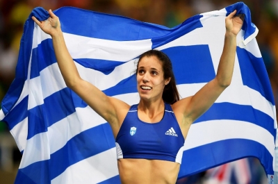 Επί κοντώ: Η Στεφανίδη ελπίζει σε… στεγνό τελικό