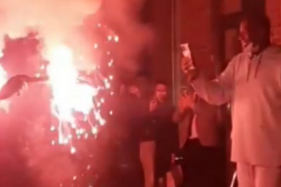 Ηρακλής: Οι οπαδοί του «Γηραιού» αποθέωσαν τον Ντέιβιντ Ίνγκραμ με καπνογόνα και συνθήματα! (video)
