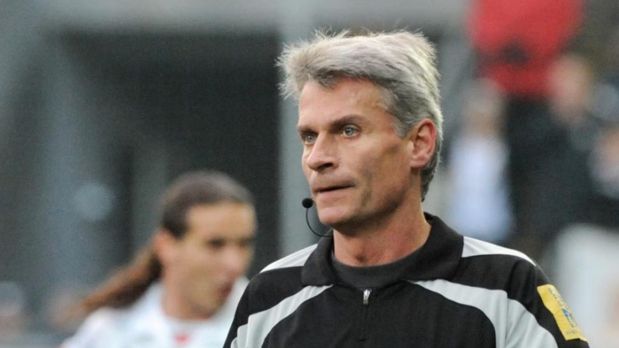 Και με τη βούλα αρχιδιαιτητής ο Πίτερ Φρόιντφελντ