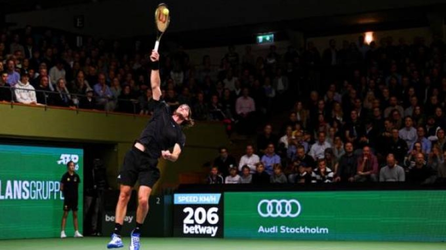 Τσιτσιπάς: «Οι γονείς έχουν κάνει θυσίες για μένα, δεν κατάφερα να νικήσω για τον ιδρυτή της Red Bull»