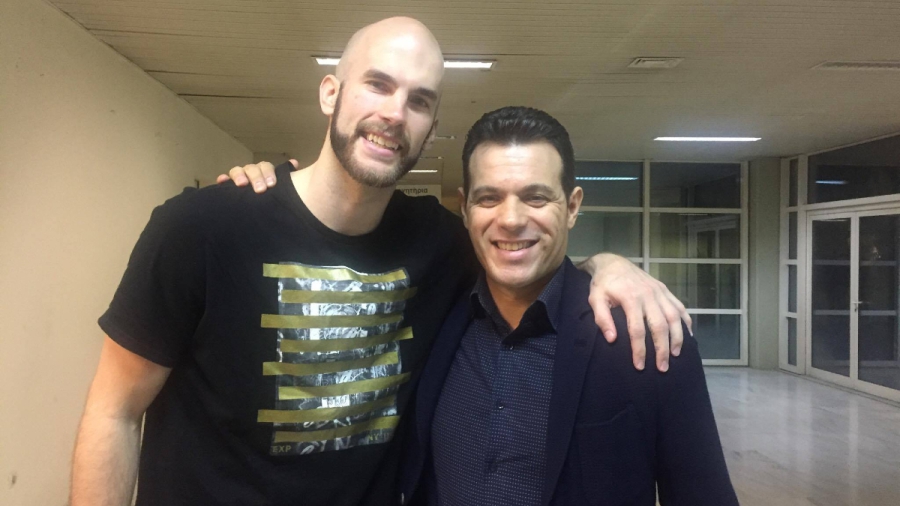 Καλάθης: «Ήρθα στη Φενέρ για τον Ιτούδη, αν είχα τρίποντο θα έπαιζα στο NBA»