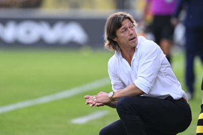 Αλμέιδα: «Είναι πολλά τα πέναλτι που έχουν χαριστεί»