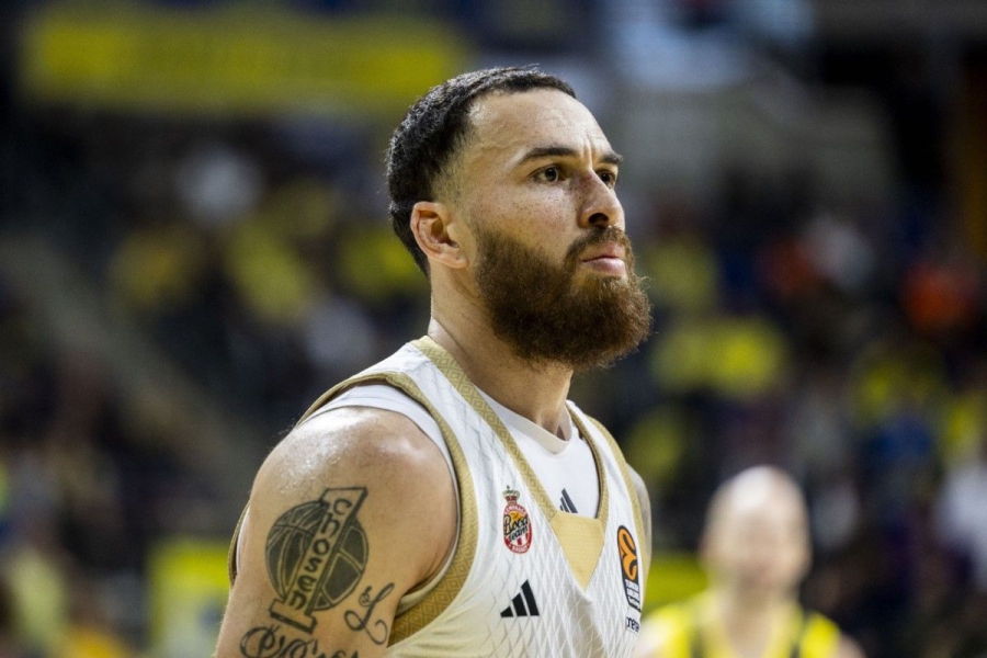 Μάικ Τζέιμς: «Ποια συμφωνία με Ολυμπιακό;»