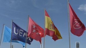Κυβερνητική παρέμβαση στο ποδόσφαιρο της Ισπανίας, δυσαρέσκεια στην UEFA και... φόβος για EURO και Champions League!