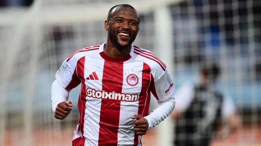 Ελ Κααμπί: «Οικογένεια ο Ολυμπιακός - Η καρδιά μου πάντα εδώ!»