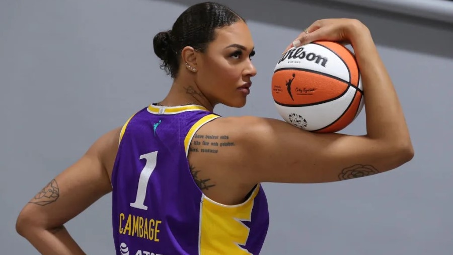 Λιζ Κάμπατζ: Σάλος με τη ρατσιστική επίθεση της WNBAερ