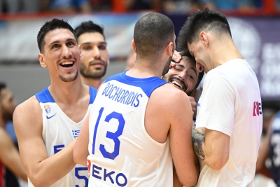 Αποθέωση από τον κόσμο, όμορφο μπάσκετ και πρωτιά στον όμιλο μετά το 93-71 επί της Μεγ. Βρετανίας!