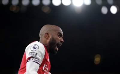 Άρσεναλ – Λέστερ 2-0: Χέρι ο Σογιουντσού, στο «γάμα» το πέναλτι του Λακαζέτ! (video)