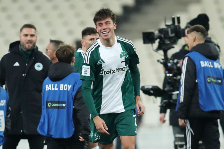 «Παίκτης εξαιρετικής ποιότητας - Έτσι θα πάει στην Αγγλία!»: Ο Βαγιαννίδης έχει... κοινό για τη μεταγραφή στη Σπόρτινγκ!