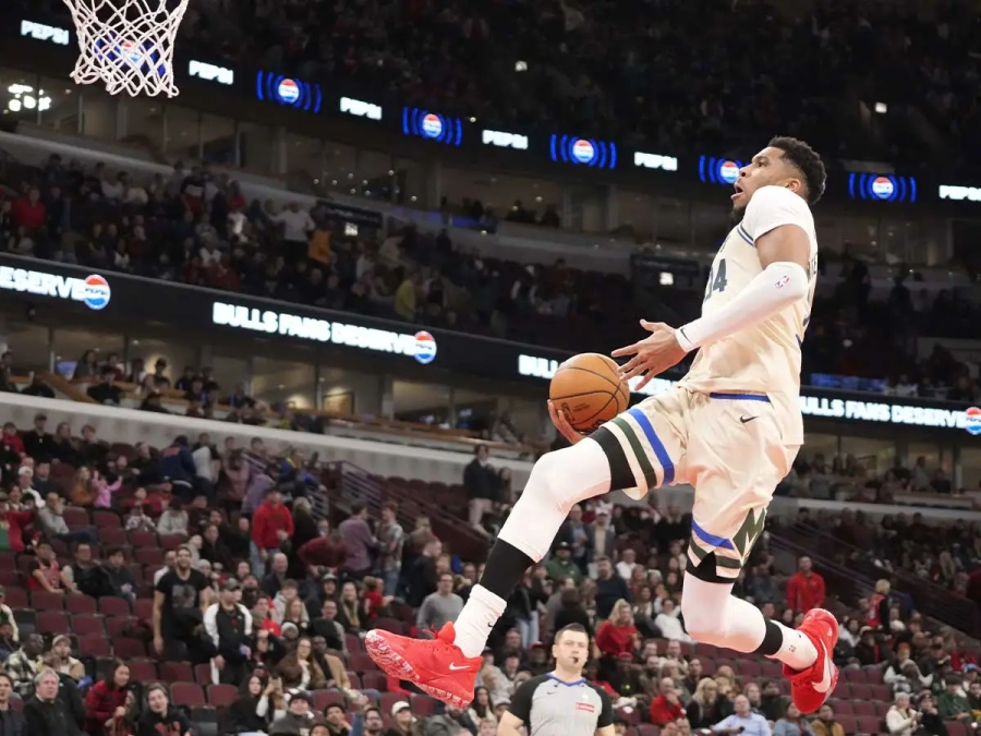 «Τον ρώτησα - Γι' αυτό το έκανε!»: Ο Βούτσεβιτς... «δίνει» τον Γιάννη για την τελευταία φάση! (video)