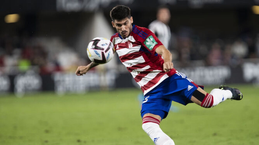 «Κλείνει τον Κάρλος Νέβα ο Ολυμπιακός!» (video)