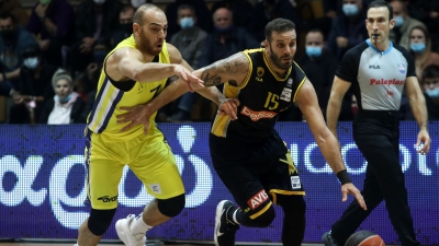 Ματσάρα μέχρι τέλους στο Λαύριο με νικήτρια την ΑΕΚ και σκορ 81-82! (video)