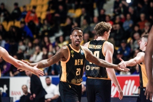 Ο δικός της Νάν-αλι: Κυρίαρχη κι αήττητη η ΑΕΚ - Έσπασε στατιστικά και... Καρδίτσες ο Αμερικανός showman!