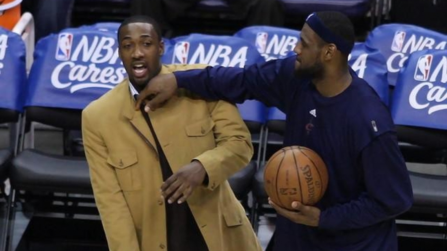 Αρένας σε Στιούαρτ: «Ετοίμασε βαλίτσες για... Βουδαπέστη»