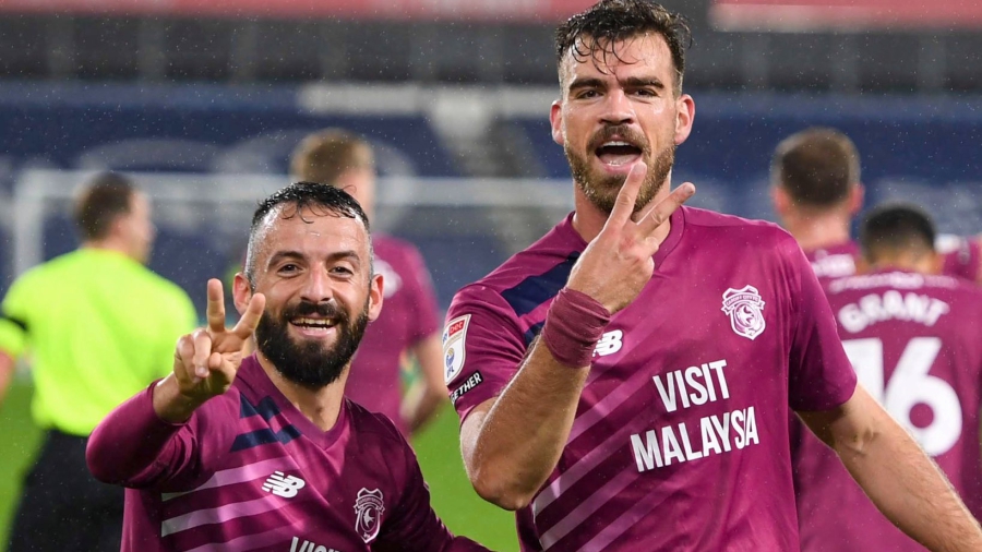 Γούτας και Σιώπης πανηγυρίζουν μαζί το 2ο γκολ του Έλληνα στόπερ στην Ουαλία! (video)