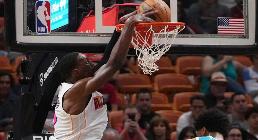 ΝΒΑ: Top 10 με «ιπτάμενο» Μπαμ Αντεμπάγιο στην κορυφή (vid)