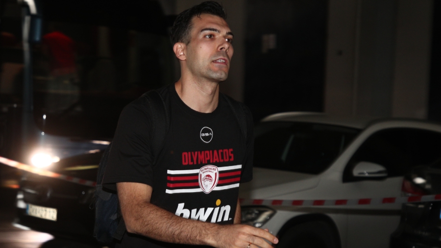 (Ήδη) πάνω από 2.000 σχόλια στο μήνυμα αποχώρησης Σλούκα στο Instagram!