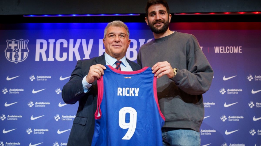 Ο Ρούμπιο υπέγραψε στην Μπαρτσελόνα! (video)