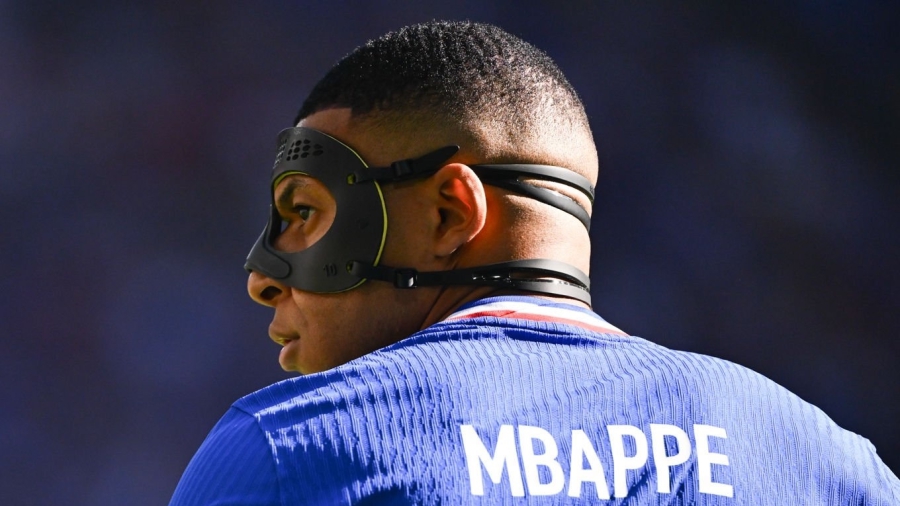 Εμπαπέ: «Μετά το ατύχημα έχω γίνει στόχος των αντιπάλων»