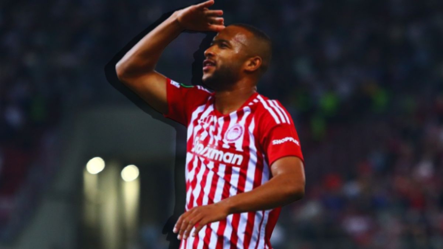 «Ένας χρόνος και... μεταγραφή!»: Θα αλλάξει συνήθειες ο Ελ Κααμπί, για χάρη του Ολυμπιακού; (video)