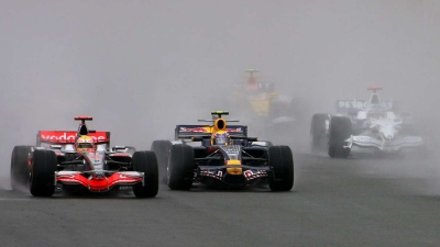 Formula 1, Μεγάλη Βρετανία 2008: Η επίδειξη του Χάμιλτον στη βροχή «σμίλευσε» έναν παγκόσμιο πρωταθλητή (video)