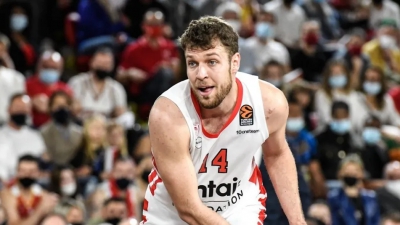 Βεζένκοφ: «Ήξερα ότι με παρακολουθούσαν οι Κινγκς»