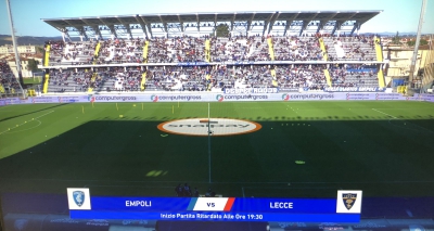 Πήραν φωτιά τα αποδυτήρια της Έμπολι, με καθυστέρηση μίας ώρας το ματς με Λέτσε (video)