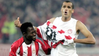 Αρούνα Μπαμπαγκίντα: Ο μικροκαμωμένος εξτρέμ που πέρασε και δεν ακούμπησε από τον Ολυμπιακό αλλά, παραδόξως, η «ποδοσφαιρική Ελλάδα» δεν θα τον ξεχάσει… ποτέ! (video)