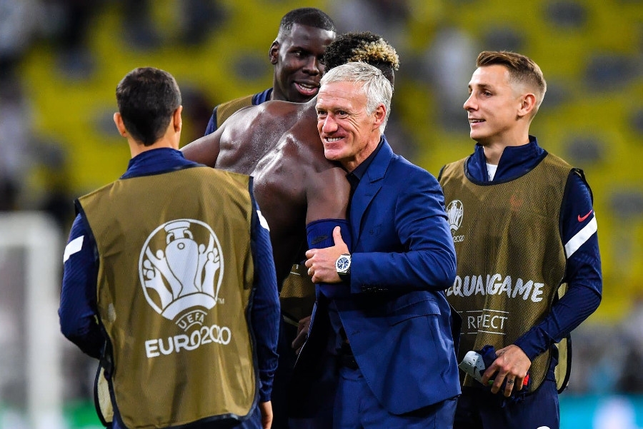 Εθνική Γαλλίας: O Βολταίρος, ο Ντεσάν και η συζήτηση για το αν οι «τρικολόρ» θεωρούνται ακόμη πρώτο φαβορί!