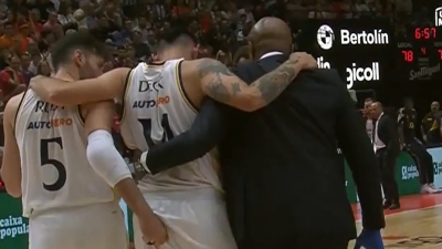 «Συναγερμός» στη Ρεάλ Μαδρίτης ενόψει Final Four: Τραυματίστηκε ο Ντεκ! (video)