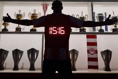 Μια στιγμή, για πάντα: Ολυμπιακός και Ελ Κααμπί προαναγέλλουν την ανανέωση ζωής!