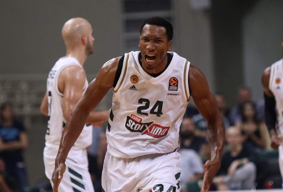 Ουέσλι Τζόνσον: Στον πάγκο των Λος Άντζελες Κλίπερς