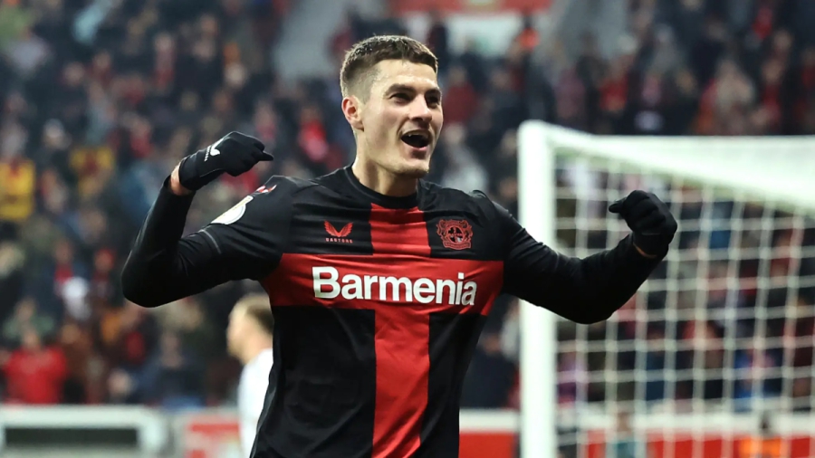 Πάτρικ Σικ: Λάτρης των... buzzer-beater, ντύνεται «ήρωας» για τη Λεβερκούζεν του Αλόνσο! (video)