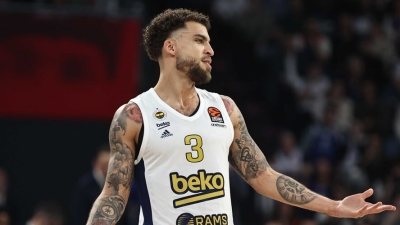 Δεν το… κουνάει από τη Φενέρμπαχτσε ο Γουίλμπεκιν