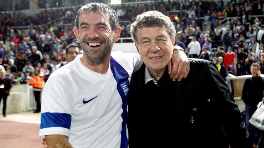 «Όπως τότε...»: Η πρώτη «επιστροφή» Ρεχάγκελ στον πάγκο της Εθνικής Ελλάδας, για να σμίξει με τα χρυσά παιδιά του 2004