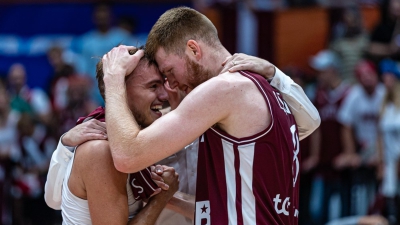 «Τρελάθηκε» ο speaker της FIBA με την επική νίκη των Λετονών – Έκρηξη… χαράς στο φινάλε από τους θριαμβευτές! (video)