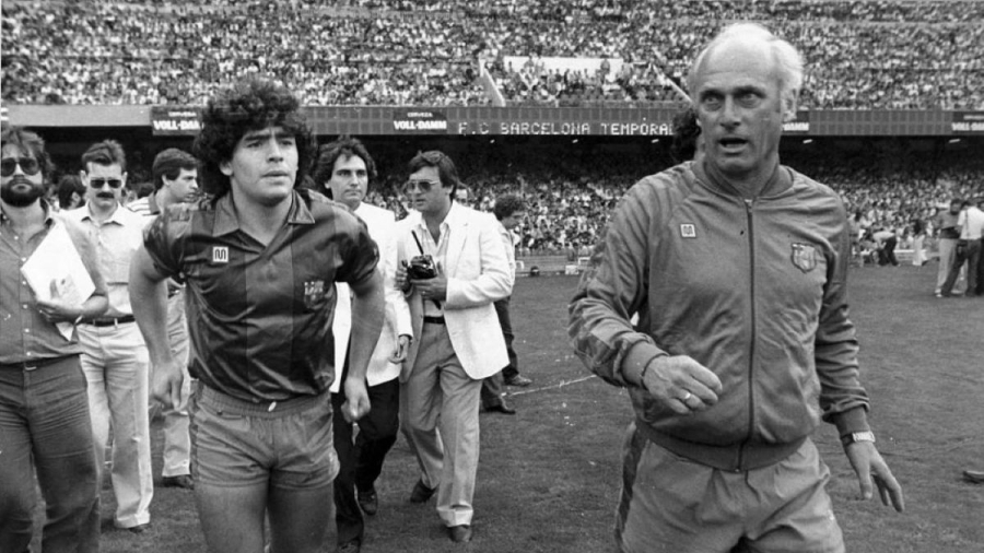 Ούντο Λάτεκ: Ο «θρύλος» που... αποκαθηλώθηκε μόλις τα έβαλε με τον Μαραντόνα! (video)