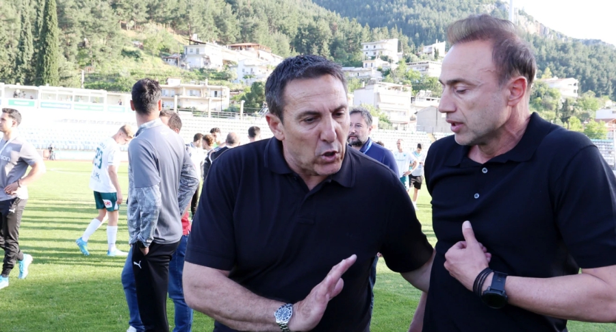 Παπαδόπουλος: «Να σεβόμαστε το ποδόσφαιρο, όχι κόμπλεξ - Η ομάδα το αξίζει, μπράβο στον ΟΦΗ για το Κύπελλο!»