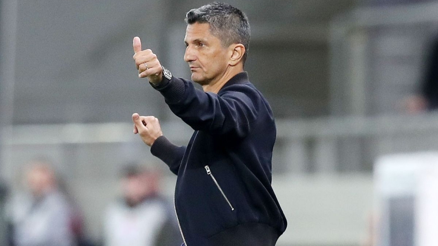 Λουτσέσκου: «Ο χρόνος λειτουργεί υπέρ μας»