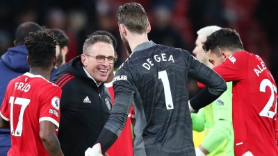 Μάντσεστερ Γιουνάιτεντ: Ο Ράνγκνικ έχει βελτιώσει τους αριθμούς στην ανασταλτική της λειτουργία, αλλά όχι τον τρόπο που… αμύνεται! (video)