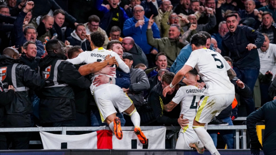 Λιντς: Πρώτη φορά γυρνάει παιχνίδι βρισκόμενη δυο γκολ πίσω (video)