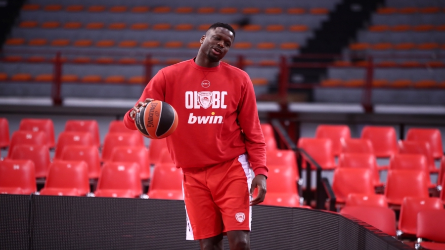 Μουστάφα Φαλ: Έπαιξε σαν... πλέι μέικερ και έκανε ρεκόρ στις ασίστ!