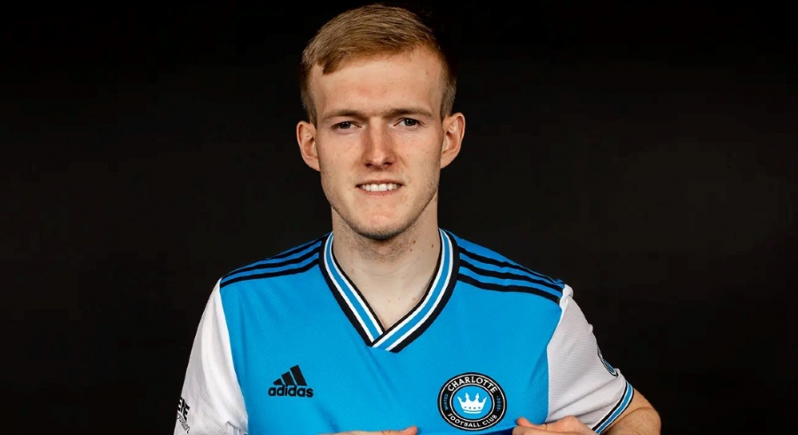 Κάρολ Σφιντέρσκι: Σκόραρε και πάλι δις με τη Σάρλοτ! (video)